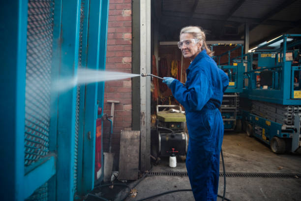 Why Choose Our Certified Pressure Washing Experts for Your Project Needs in Malvern, OH?